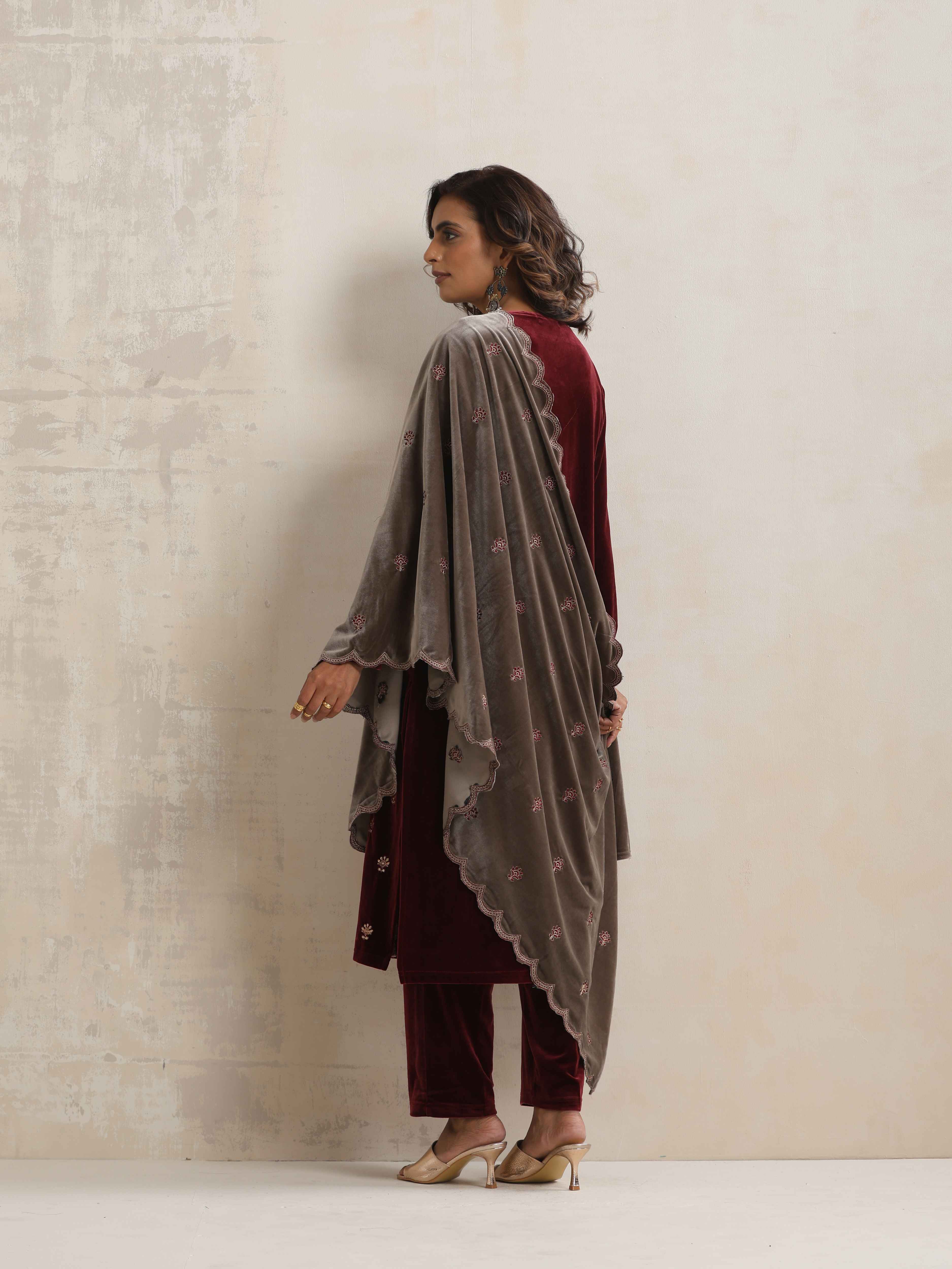 trueBrowns Maroon Velvet Embroidered Kurta Pant Dupatta Set - Distacart