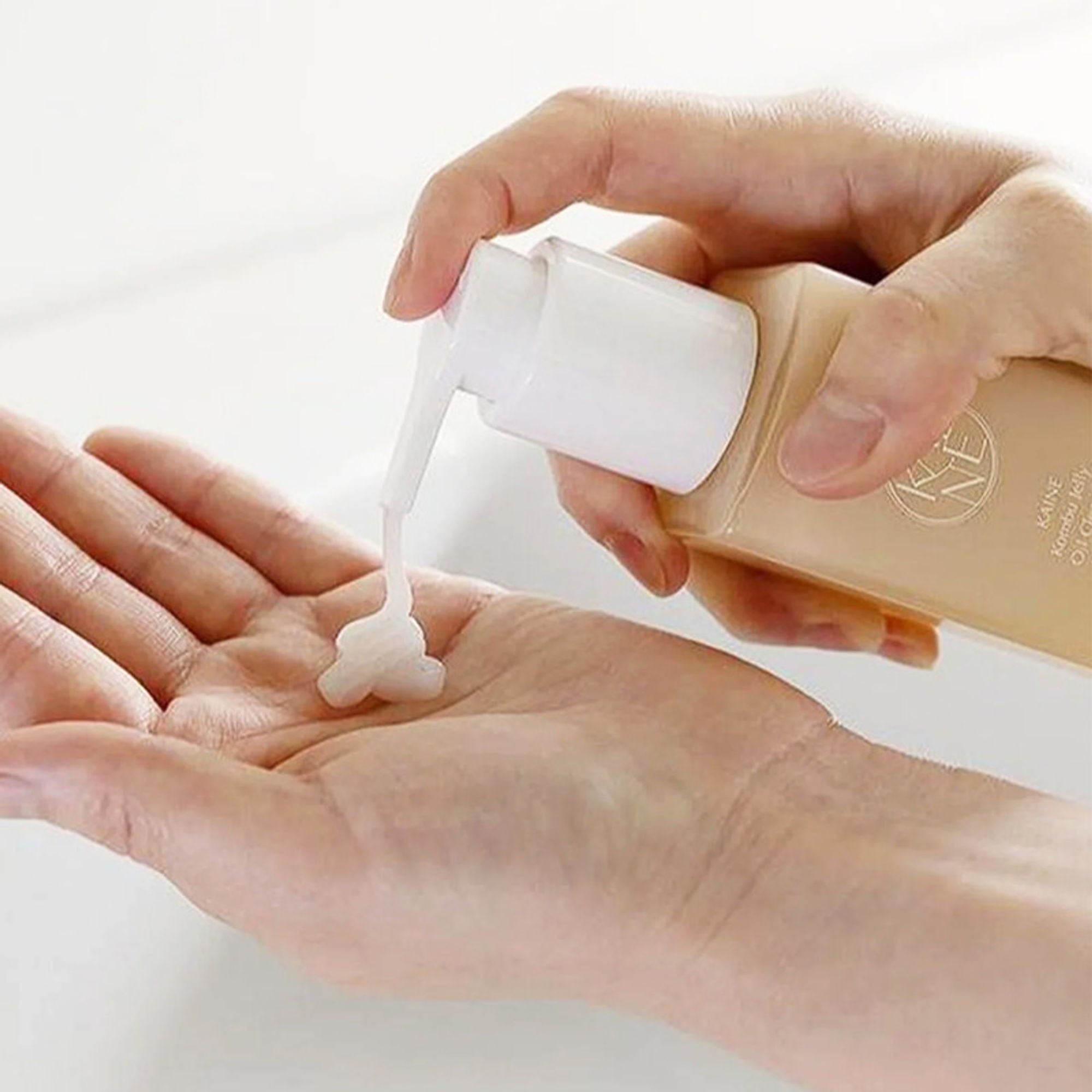 Kaine Kombu Jelly Oil Cleanser Removes Makeup, Sunscreen & Impurities