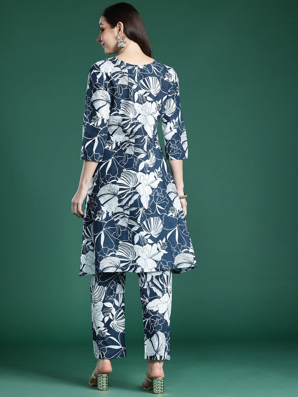 Indo Era Floral Printed Pure Cotton Kurta with Trousers - Distacart