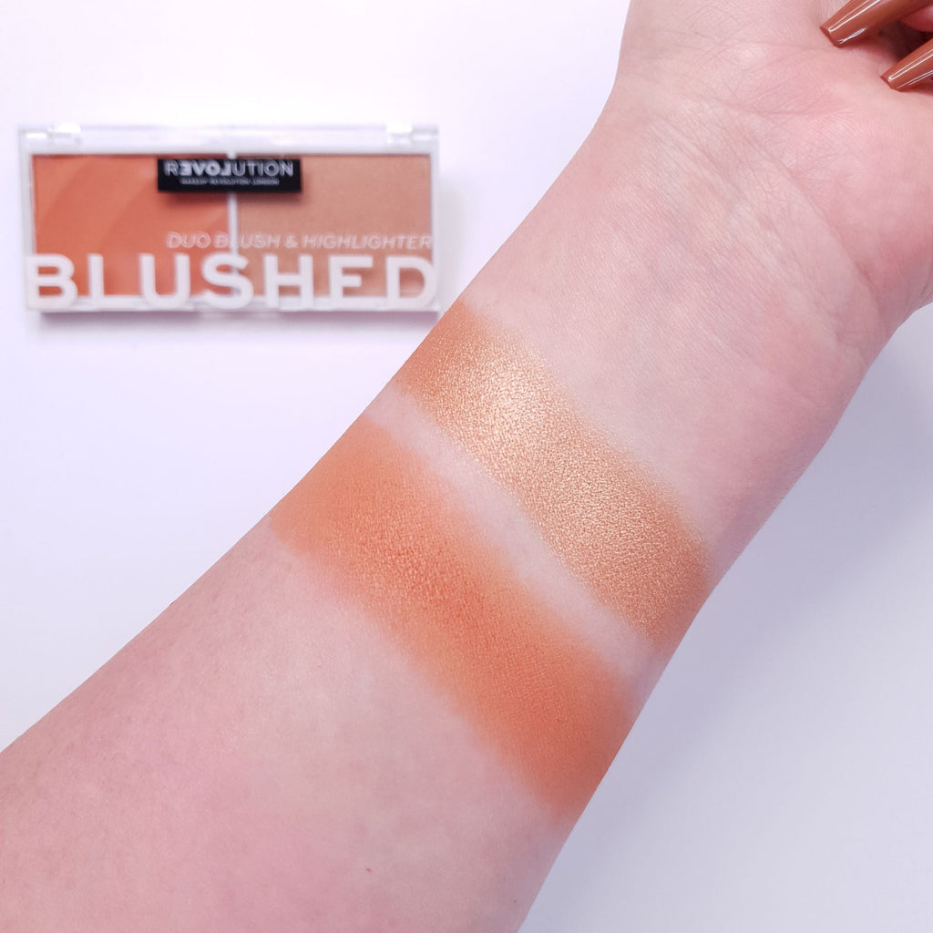 Revolution Relove Colour Play Blushed Duo Baby - Queen - Distacart
