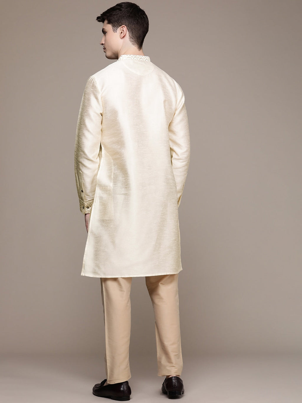 House of Pataudi Ethnic Motifs Yoke Design Sequinned Jashn Kurta