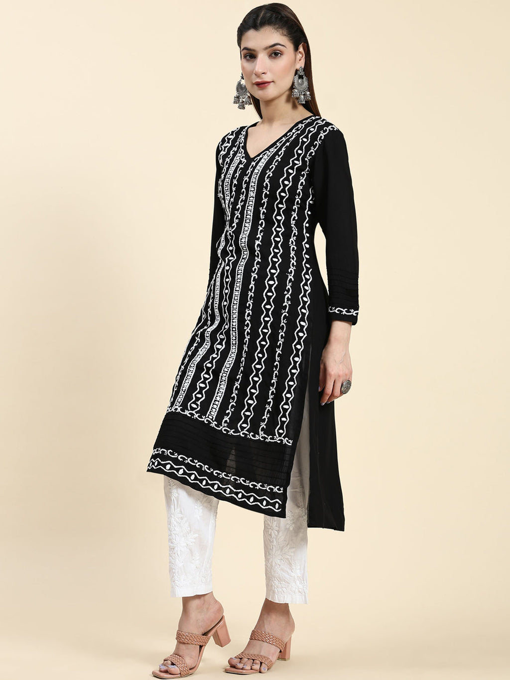 HOUSE OF KARI Ethnic Motifs Embroidered Chikankari Straight Kurta