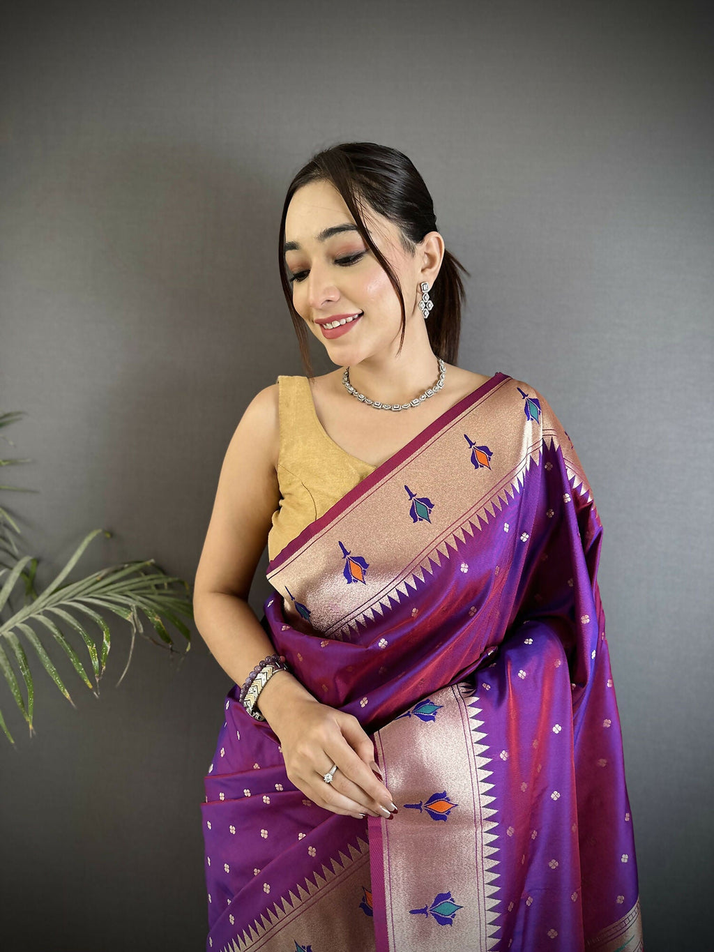 Joban Fashion Magenta Peacock & Floral Motifs Soft Lichi Silk Kanchipuram Saree - Distacart