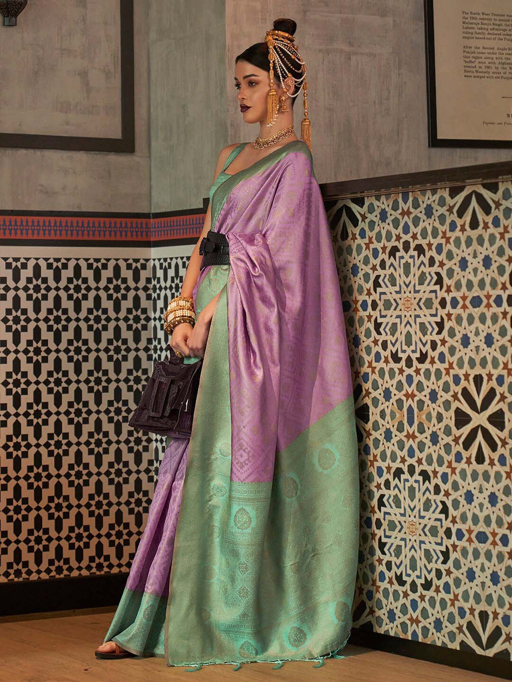 Saree Mall Woven Design Zari Silk Blend Kanjeevaram Sarees