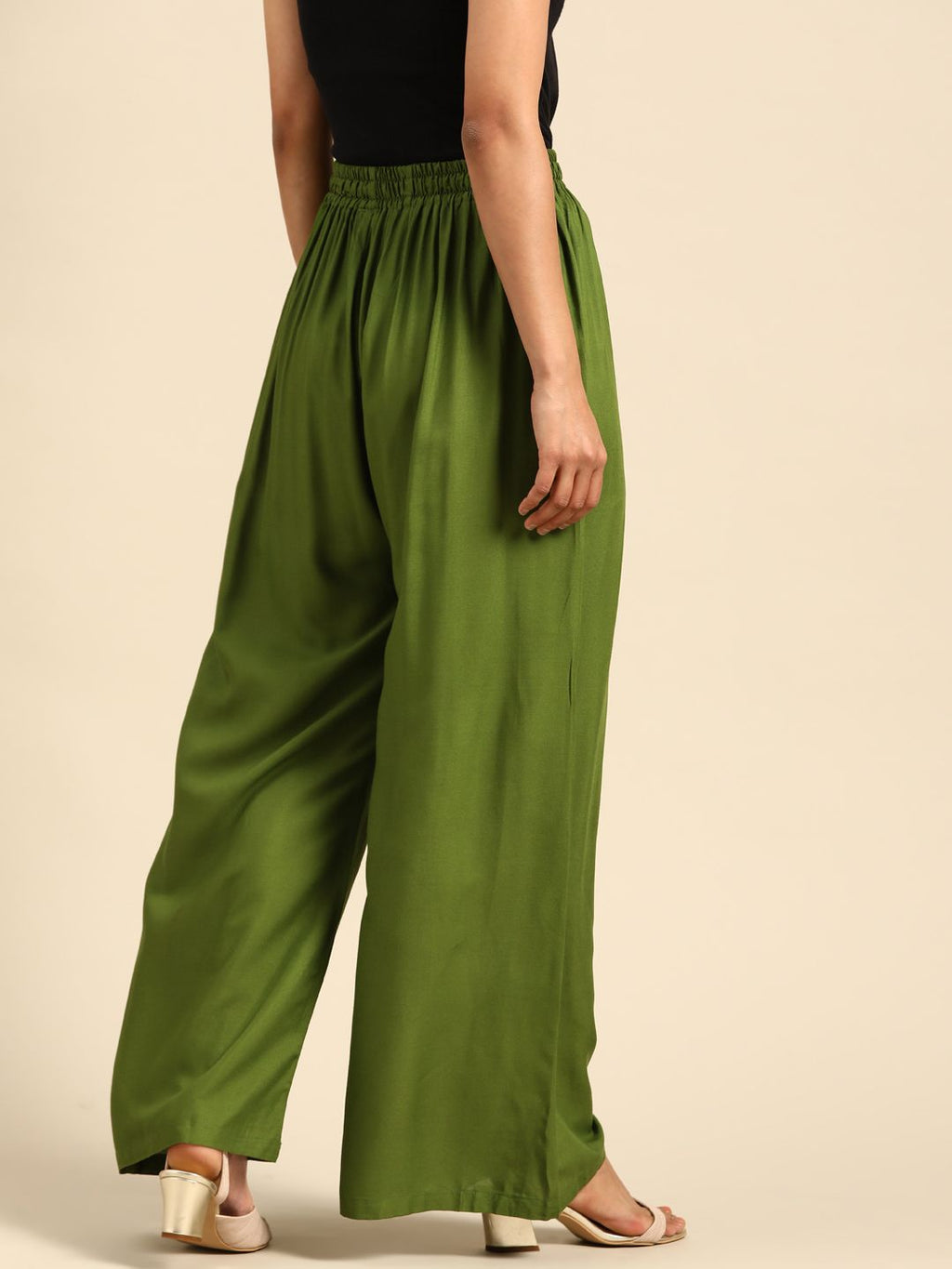 TAG 7 Women Green Solid Wide Leg Palazzos