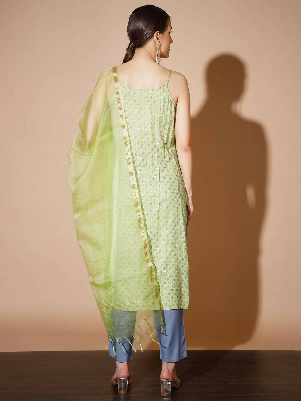 Myshka Women Green Printed Kurta & Trousers With Dupatta - Distacart