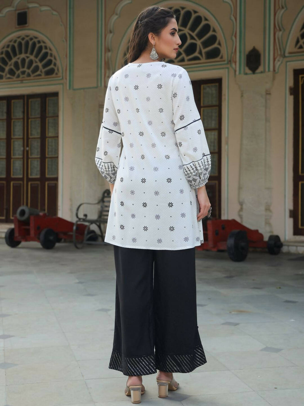 Juniper Women's White Rayon Staple Printed Straight Clothing Set - Distacart
