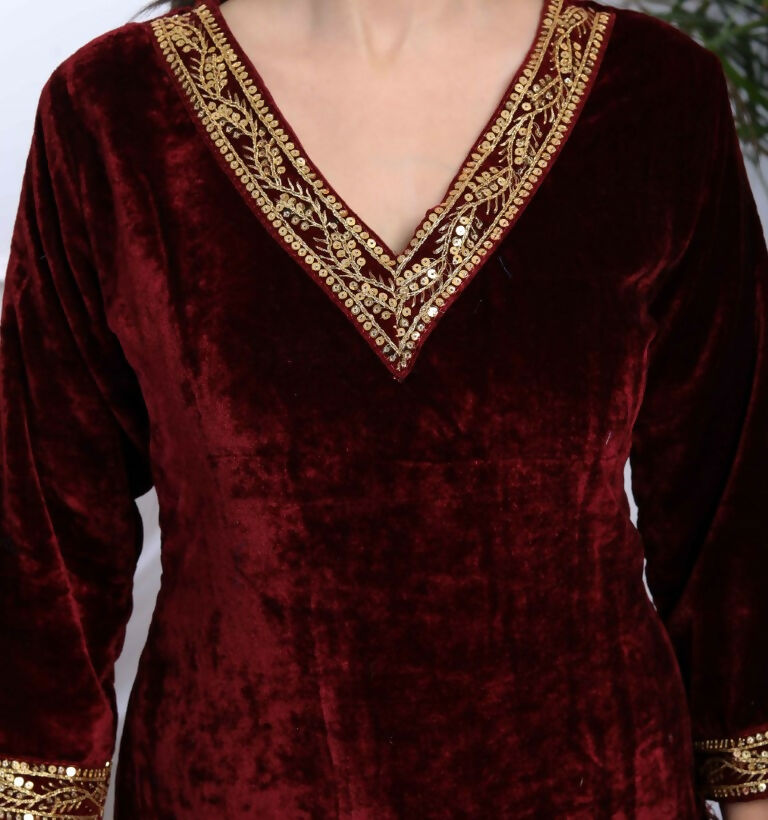 Miravan Women's Maroon Velvet Sequence Work Straight Kurta With Palazzo