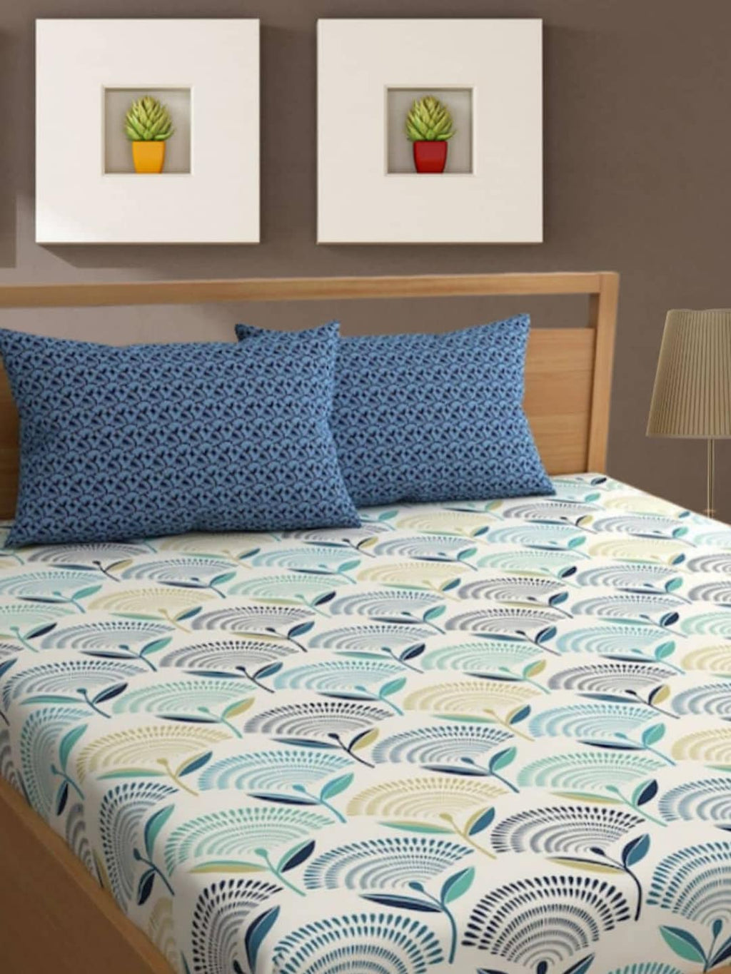 Bajo's White & Green Ethnic Motifs 350 TC Cotton King Bedsheet with 2 Pillow Covers