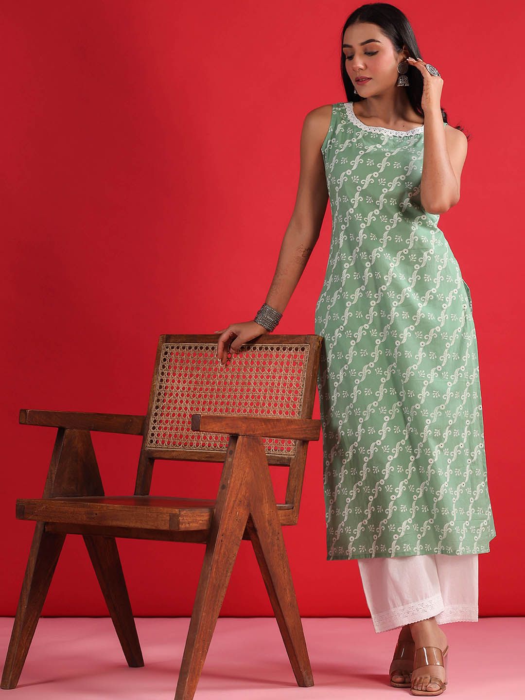 Indo Era Geometric Printed Round Neck Sleeveless Gotta Patti Cotton Straight Kurta - Distacart