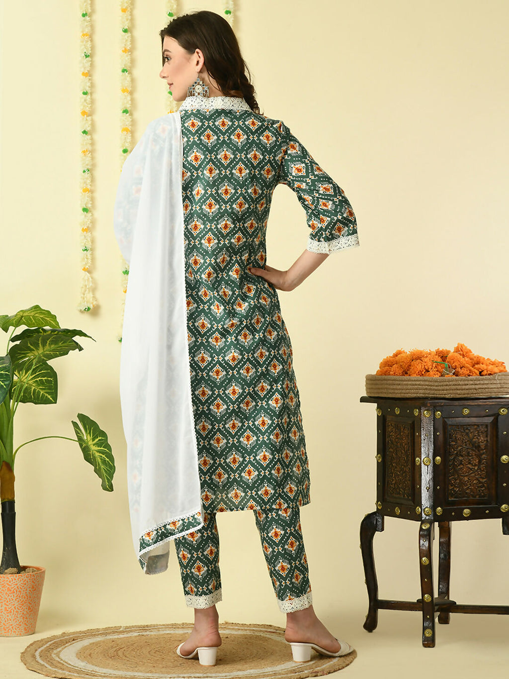 Myshka Women's Green Pure Cotton Kurta & Trousers With Dupatta Party Sets