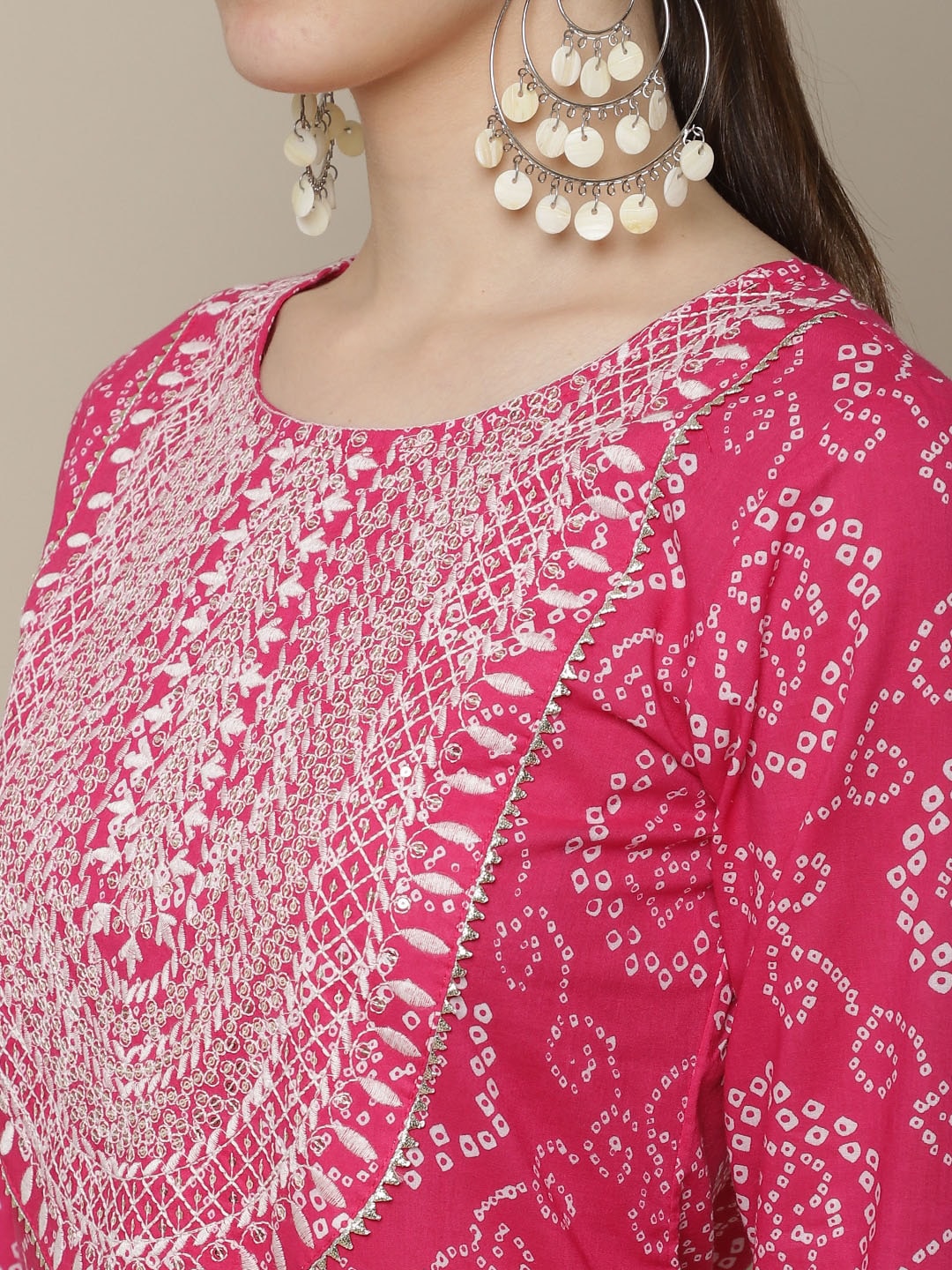 Sangria Women Pink & White Bandhani Printed Thread Work Kurta