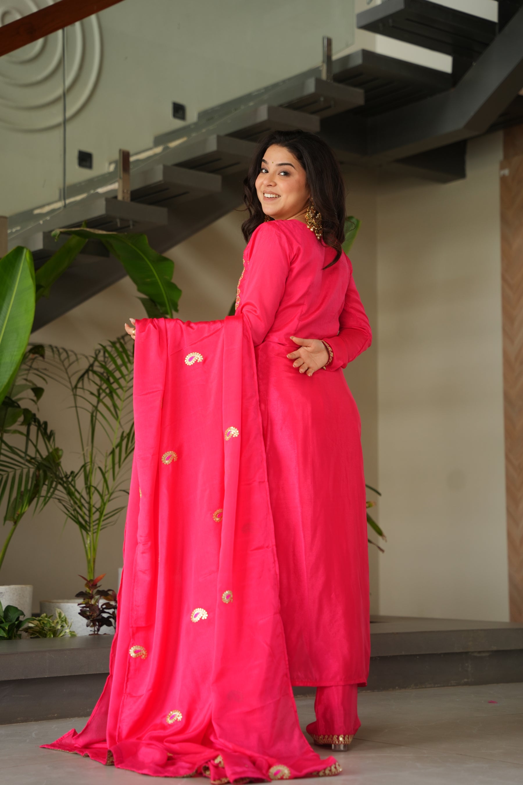 Lorenvalley Fashion Gajari Chinnon with Zari Multi & Thread Embroidered work Kurta Pant with Dupatta