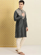 House of Pataudi Men Embroidered Mirror Work Jashn Kurta
