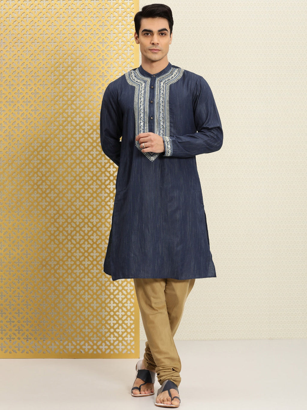 House of Pataudi Men Navy Blue Embroidered Striped Pattern Jashn Kurta