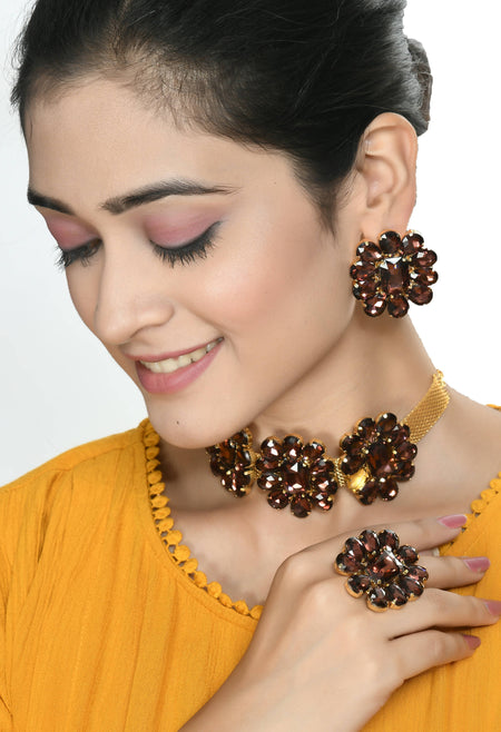 Mominos Fashion Joharkamal Gold-Polished Brass Finish Stone Choker For Women & Girls (Brown)