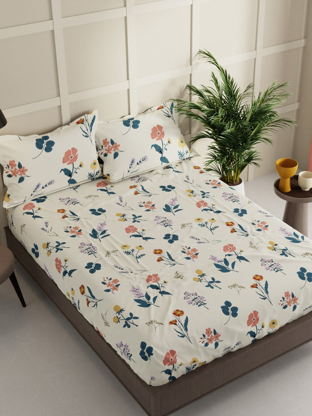 BIANCA LA-VOGUE Beige & Green Floral 152 TC Queen Bedsheet With 2 Pillow Covers