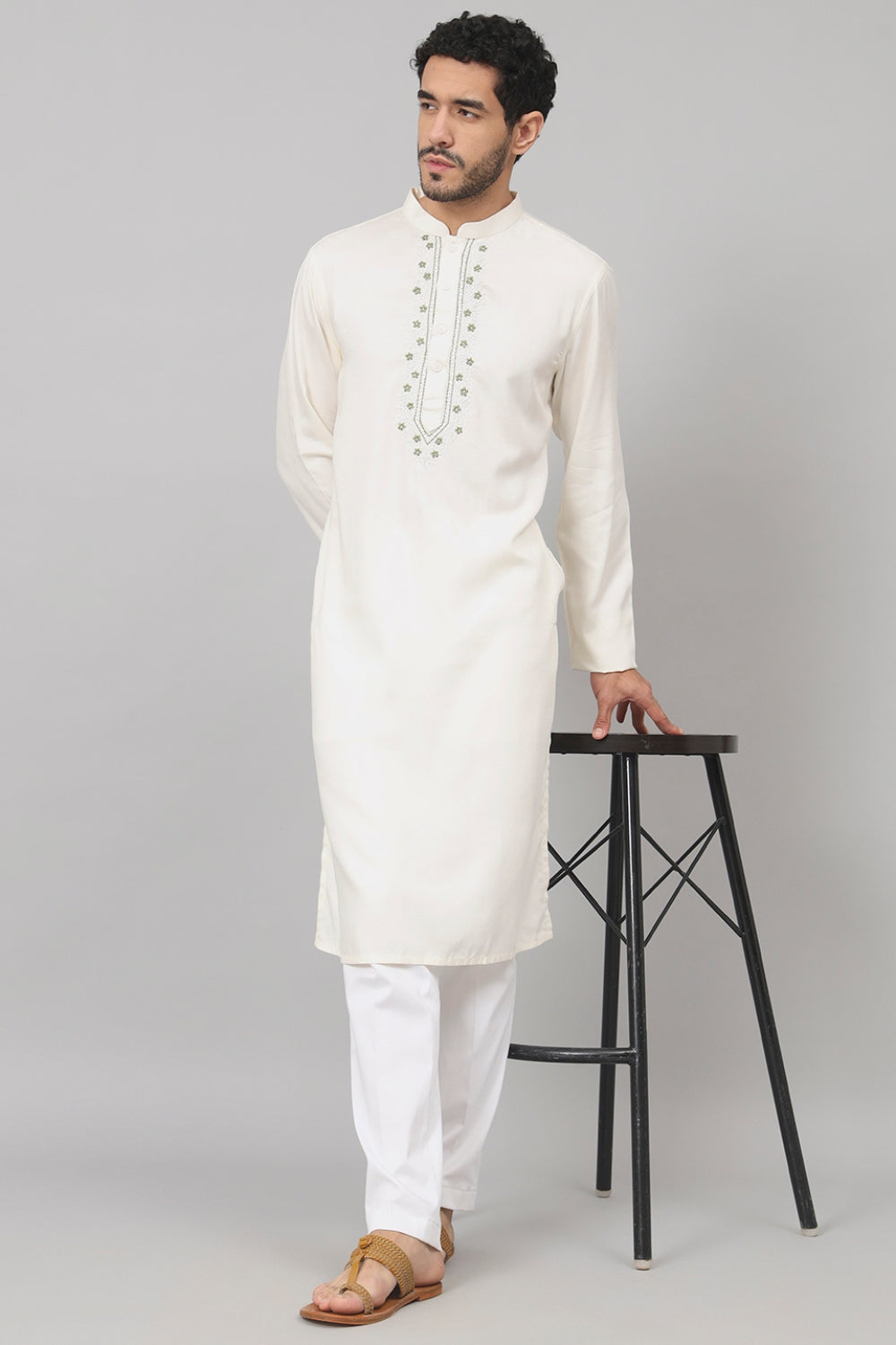 Floral Neckline Embroidered Cotton Kurta by Hilo Design