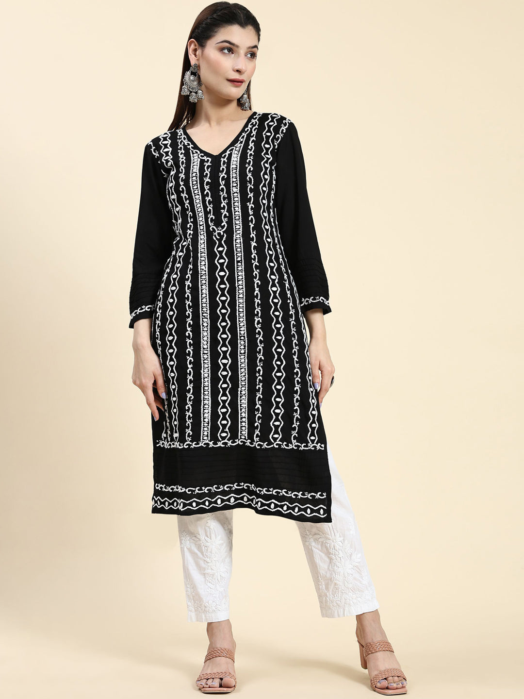 HOUSE OF KARI Ethnic Motifs Embroidered Chikankari Straight Kurta