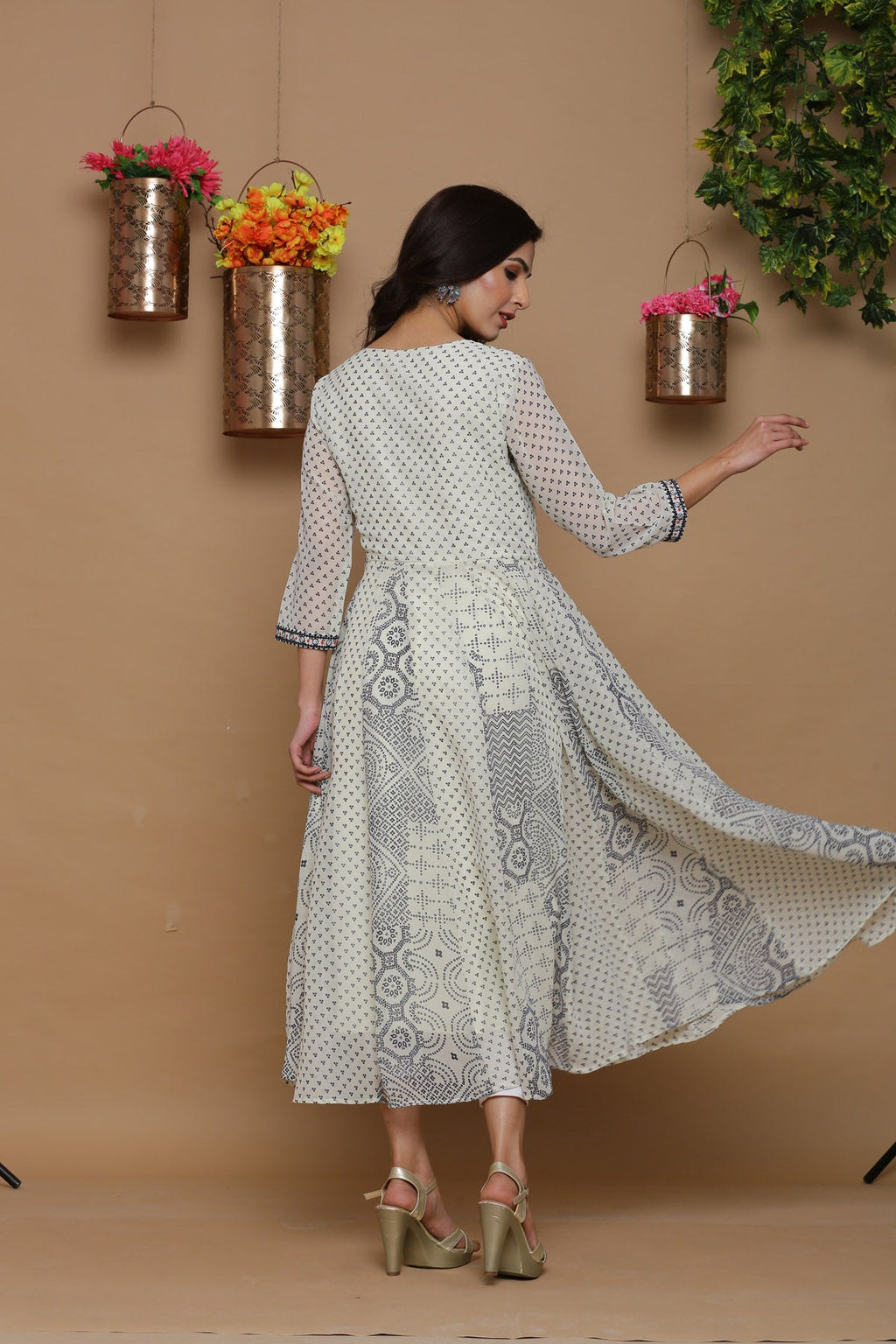 Juniper Womens Ivory Georgette Bandhani Print Kurta - Distacart