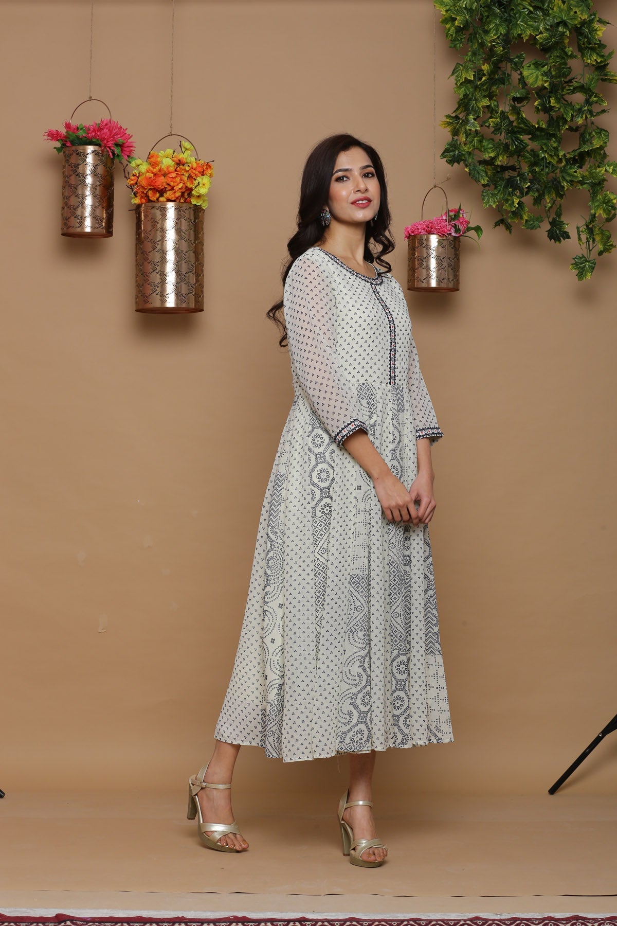 Juniper Womens Ivory Georgette Bandhani Print Kurta - Distacart