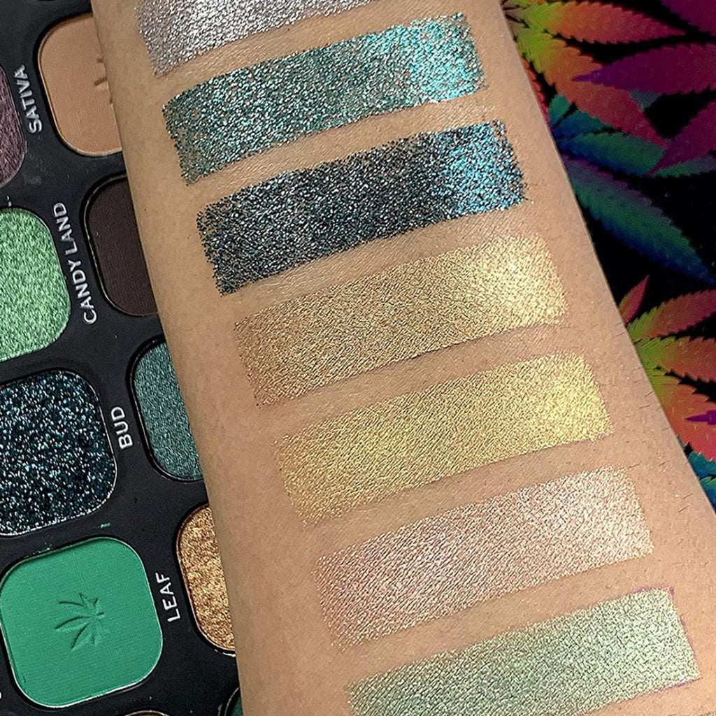 Makeup Revolution Forever Flawless Eyeshadow Palette-18 Smooth & Rich Shade - Chilled