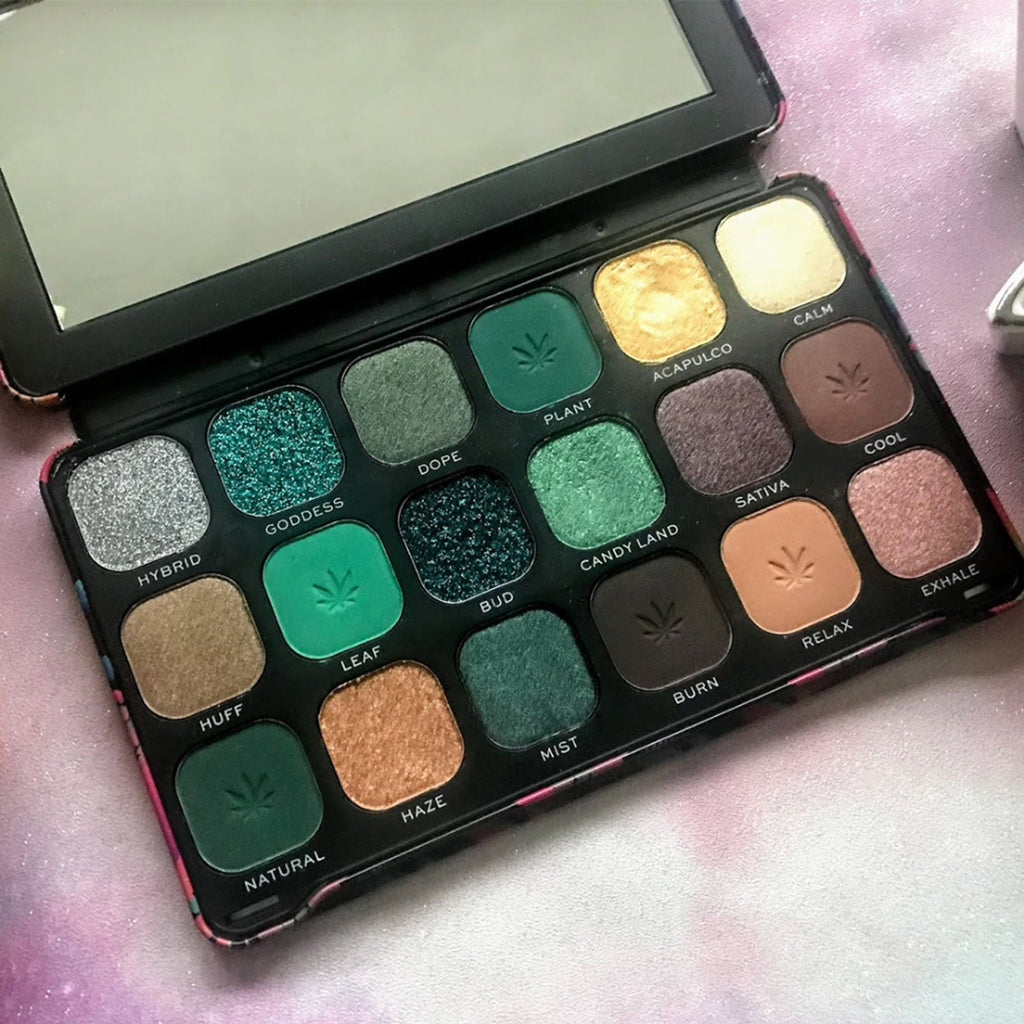 Makeup Revolution Forever Flawless Eyeshadow Palette-18 Smooth & Rich Shade - Chilled