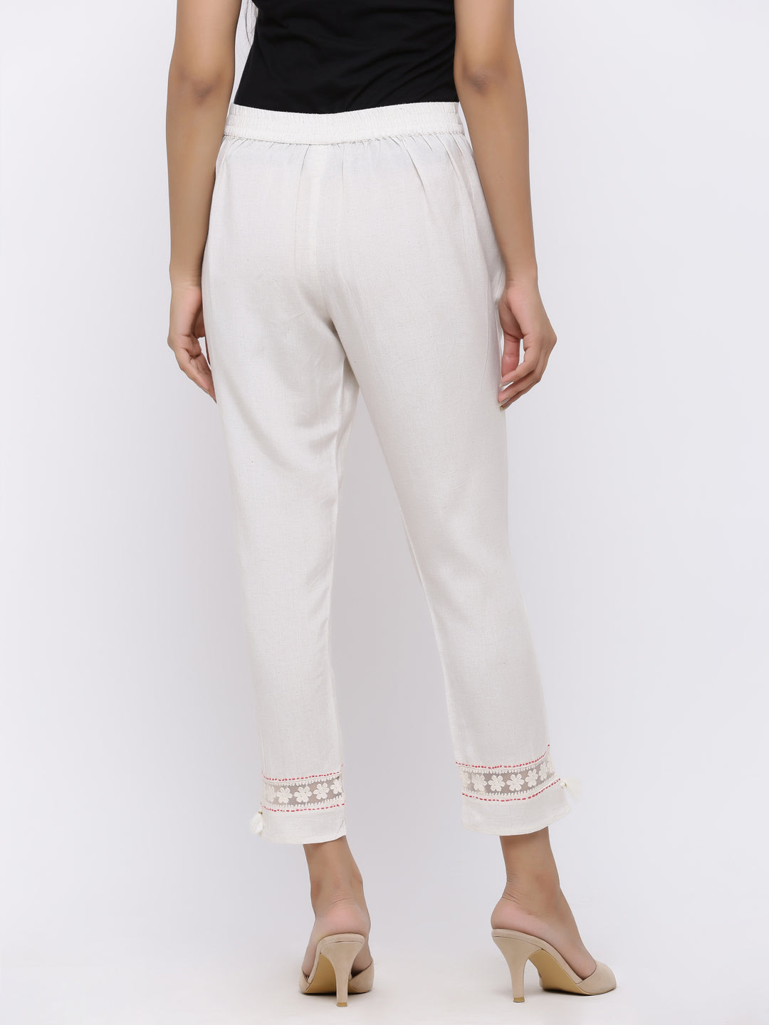 Juniper Women White Rayon Flex Solid Slim Fit Pant/Slim Pant