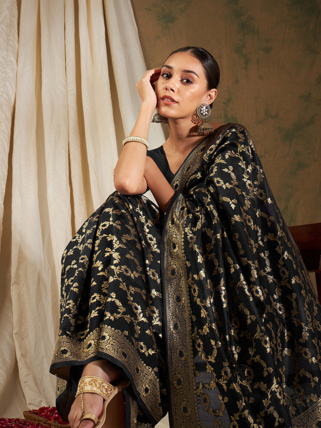 Sangria Woven Design Zari Kanjeevaram Saree - Distacart