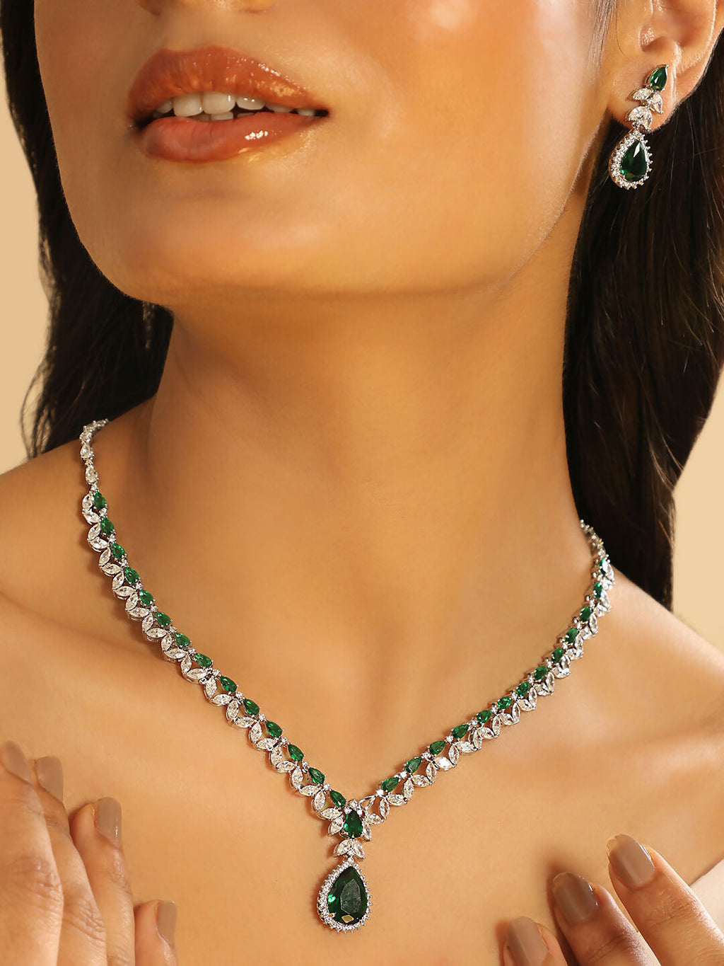 Nuyug Celestial Emerald Cubic ZIrcon Necklace Set