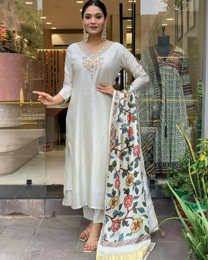 The52 Off White Women's Gorgeous Embroidered Viscose Chanderi Fabric Straight Kurta Pant with Dupatta Set - Distacart