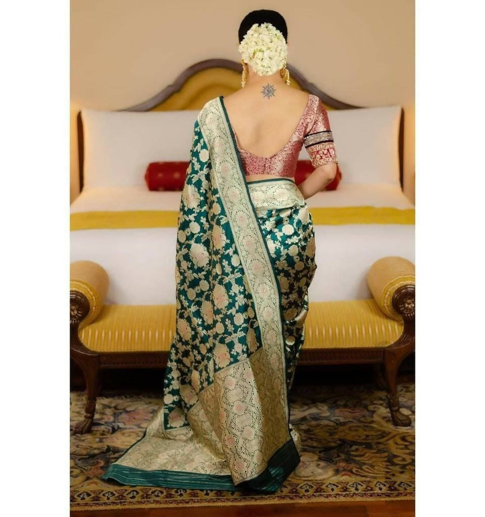 DEIANA'S Beautiful Designer Golden zari Soft Lichi Silk Saree - Green