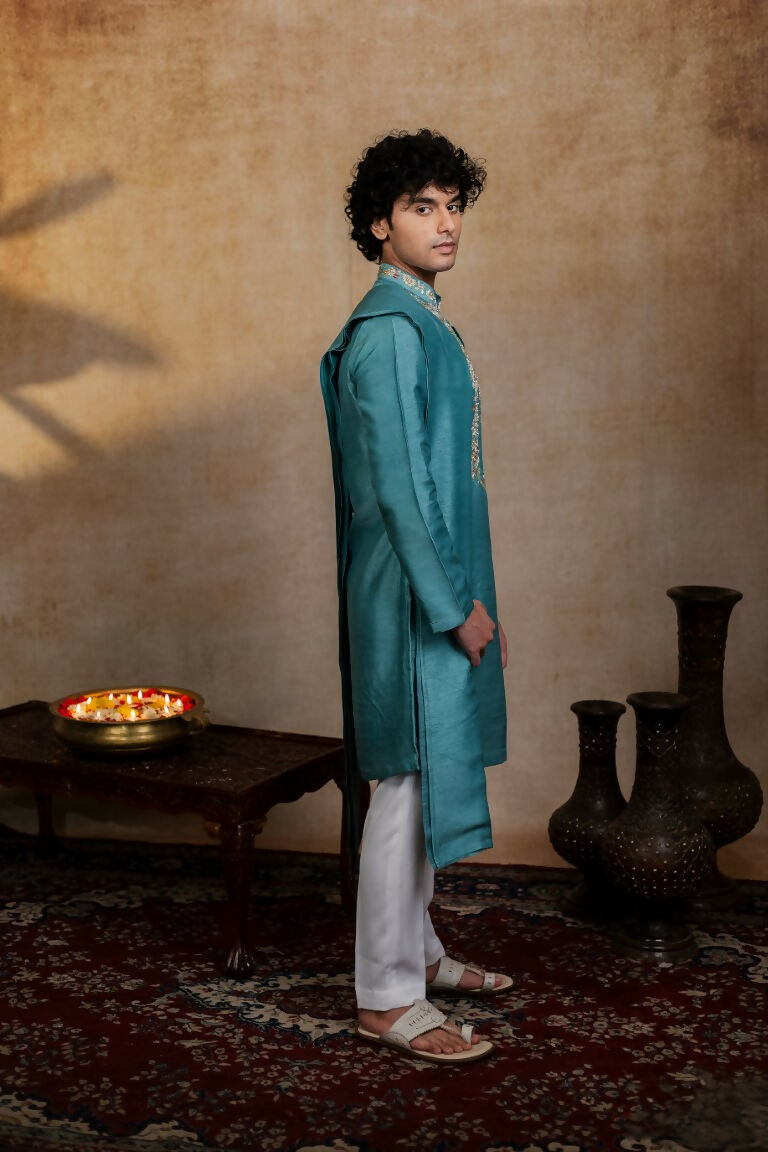Falling Raw Silk Green Paisley Zari Kurta Set By Hilo Design