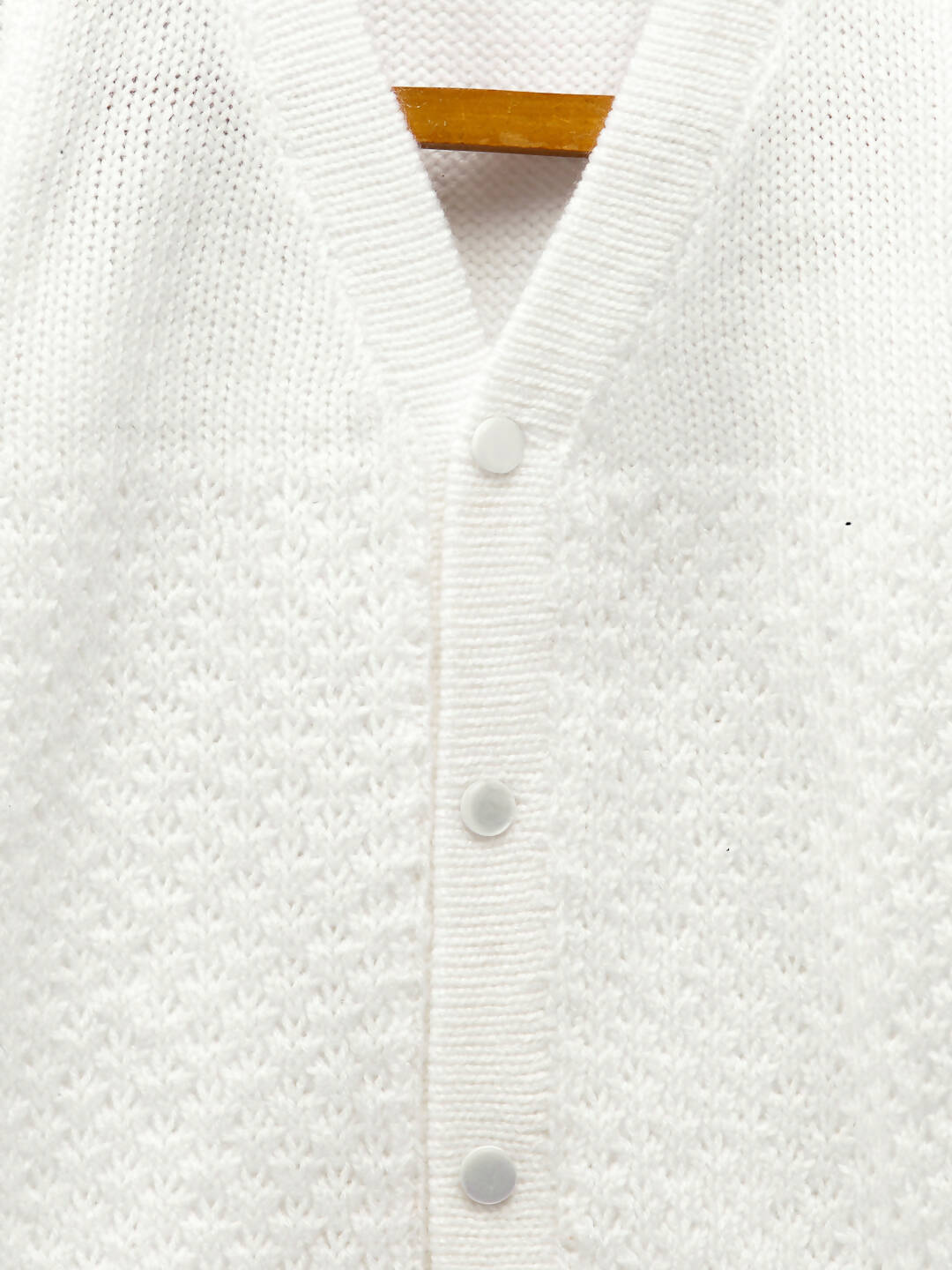Chutput Kids Cute White Coloured Solid Pullover Sweater