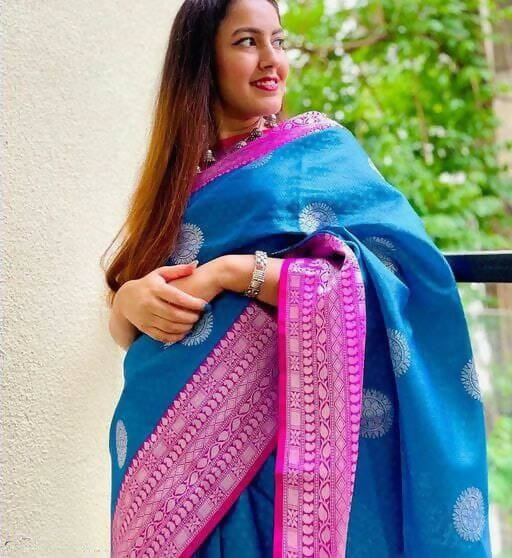 DEIANA'S Beautiful Designer Golden zari Soft Lichi Silk Saree - Blue