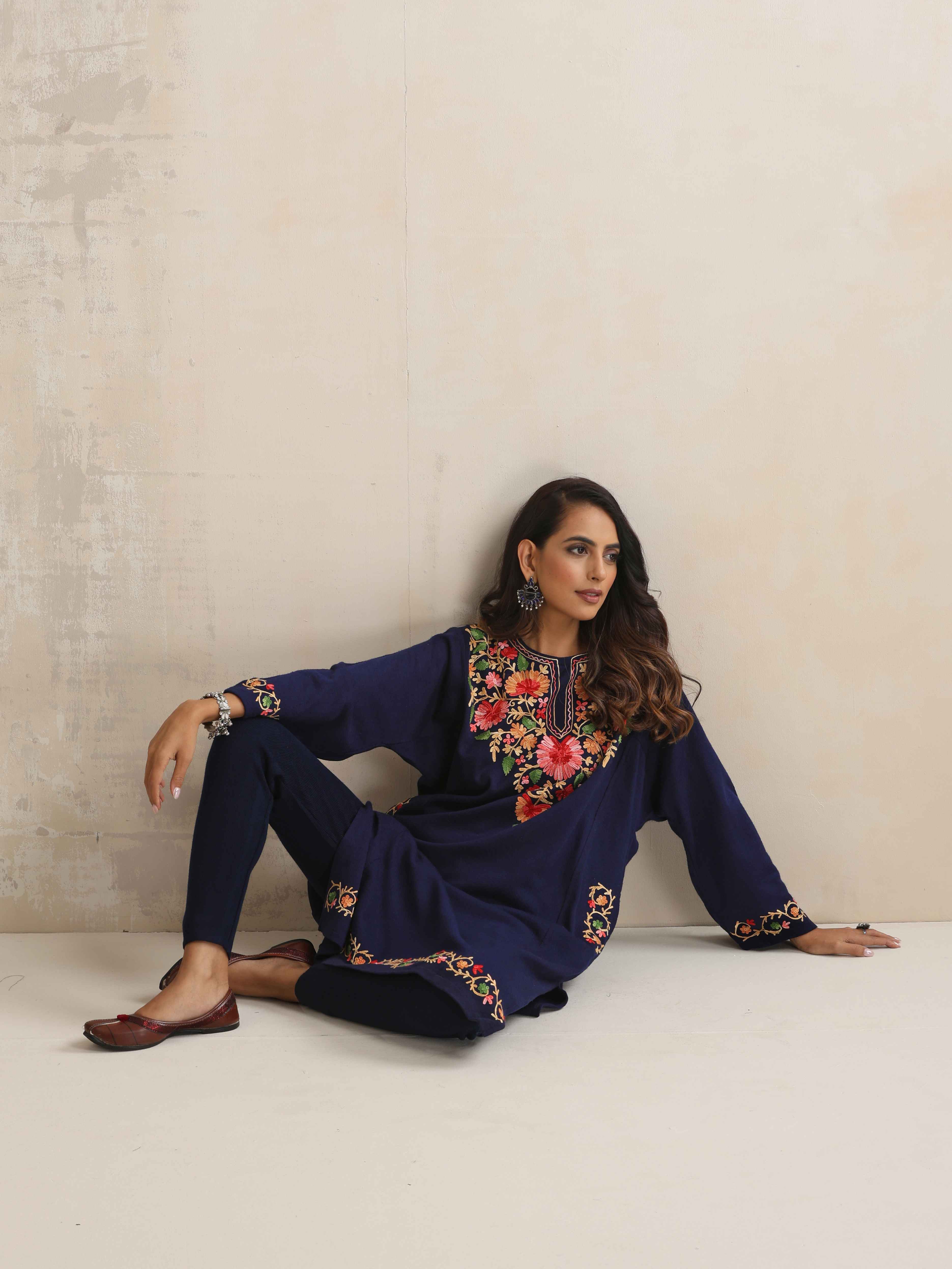 trueBrowns Blue Floral Embroidered Woollen Phiran Kurta - Distacart