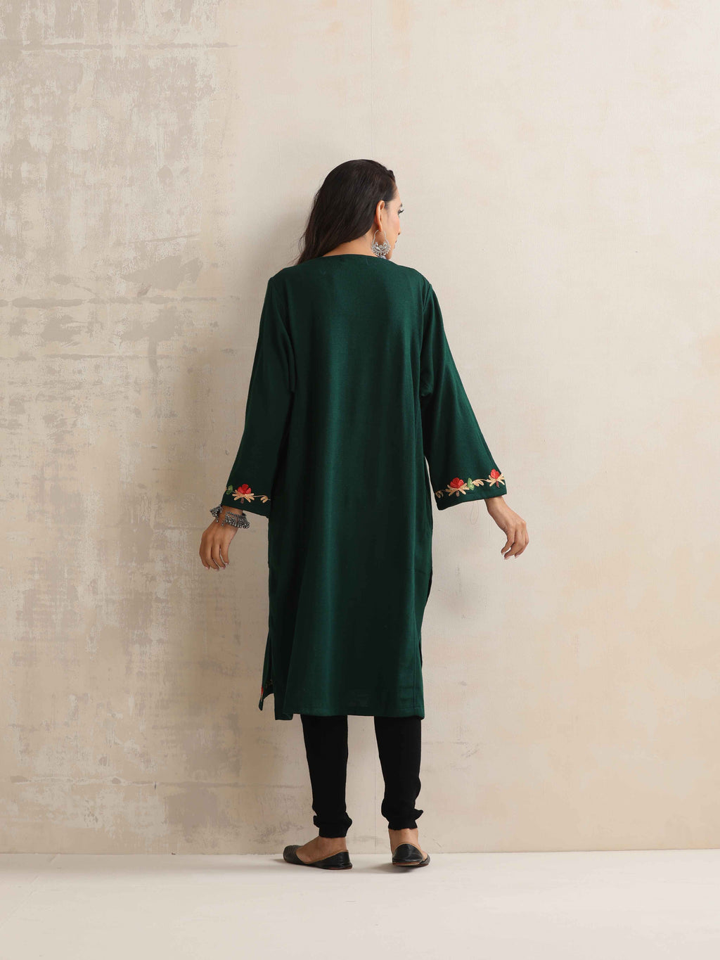 trueBrowns Green Kashmiri Floral Embroidered Woollen Phiran Kurta - Distacart