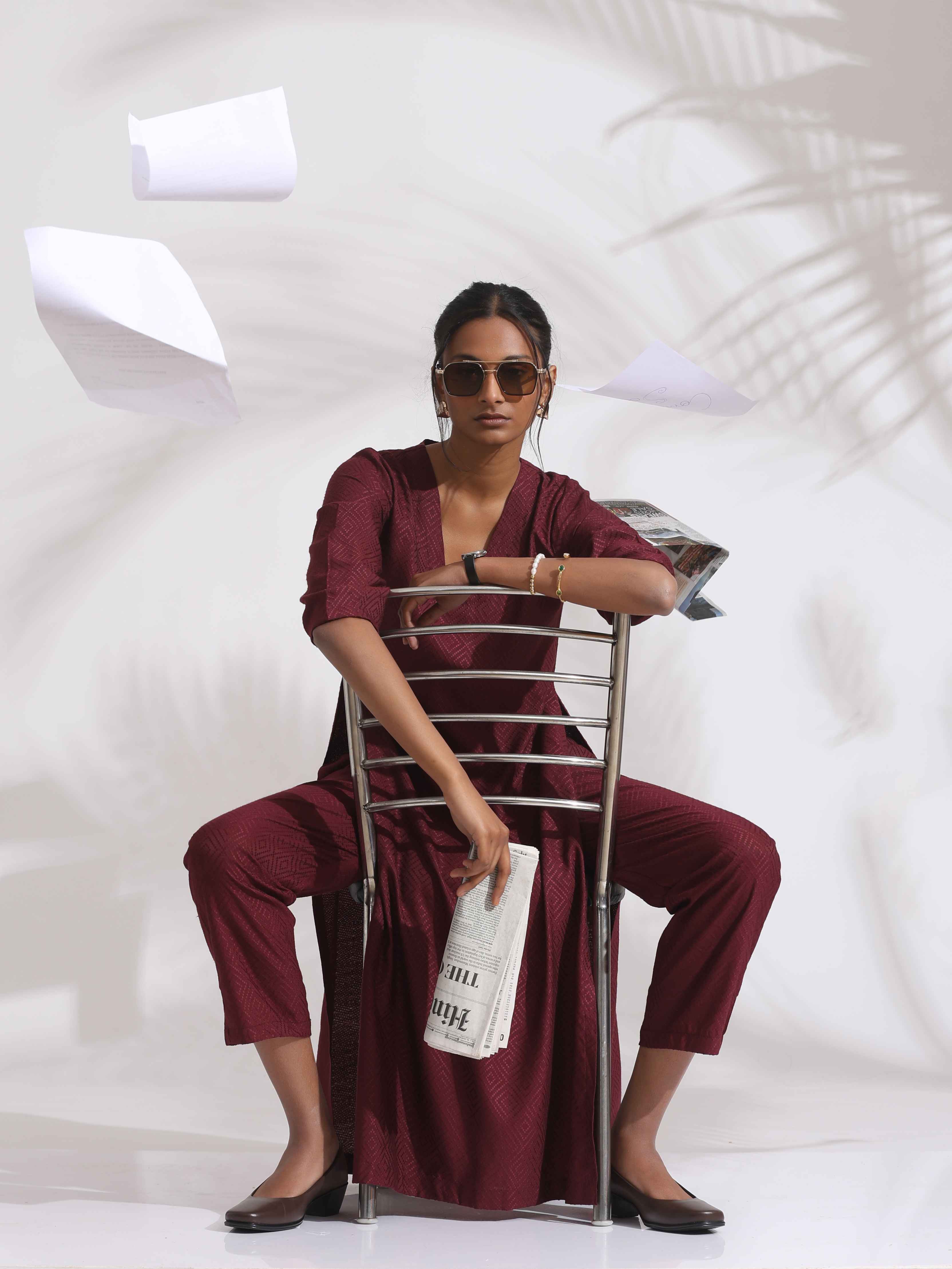 trueBrowns Maroon Dobby Kurta Set - Distacart