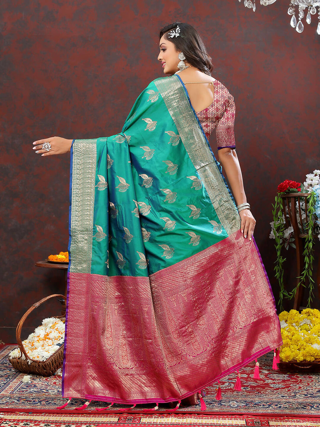 Lorenvalley Fashion Teal Soft Silk Woven Design Zari Weaving Saree