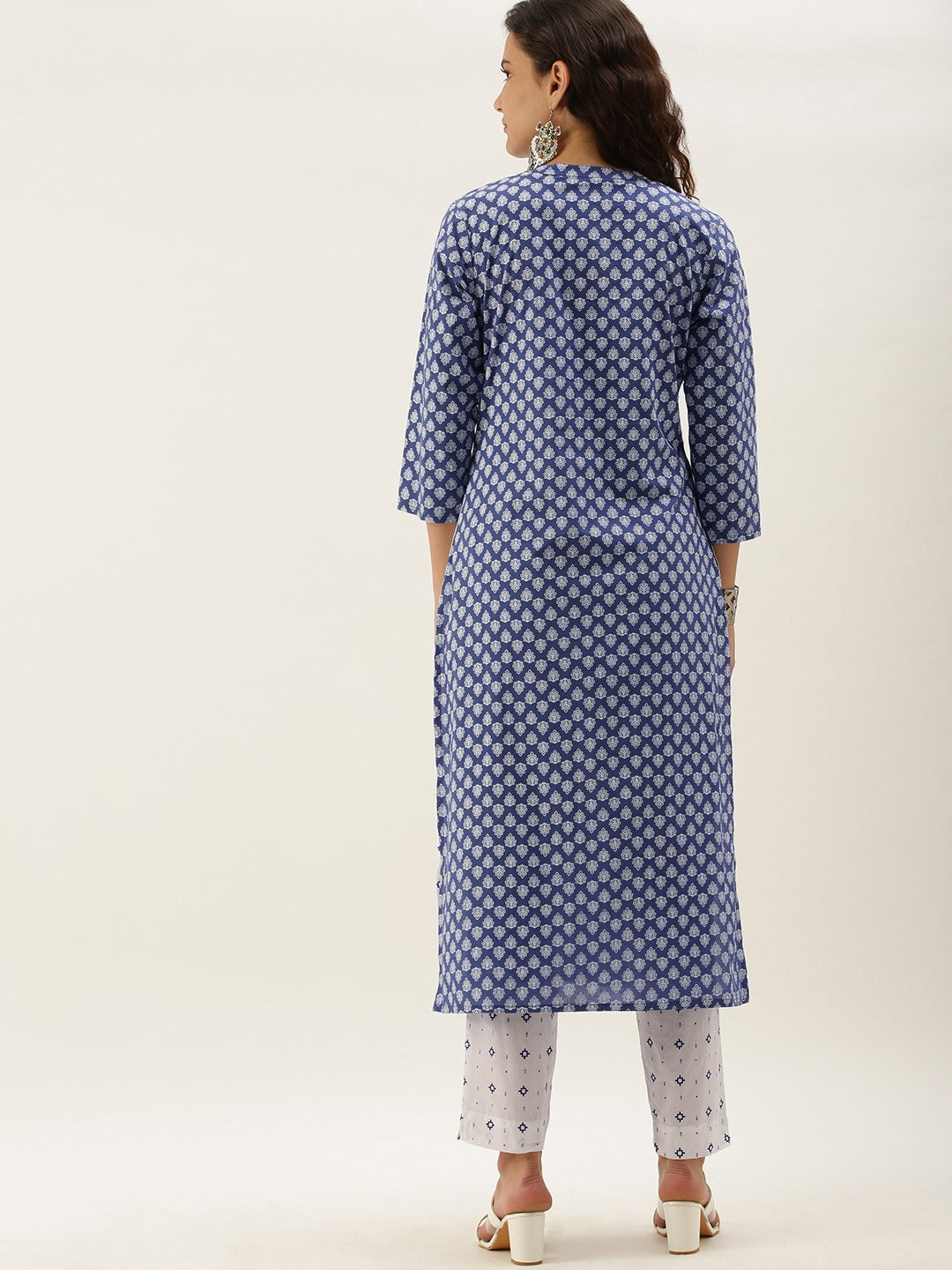 Sangria Women White Ethnic Motifs Printed Panelled Pure Cotton Kurta with Trousers
