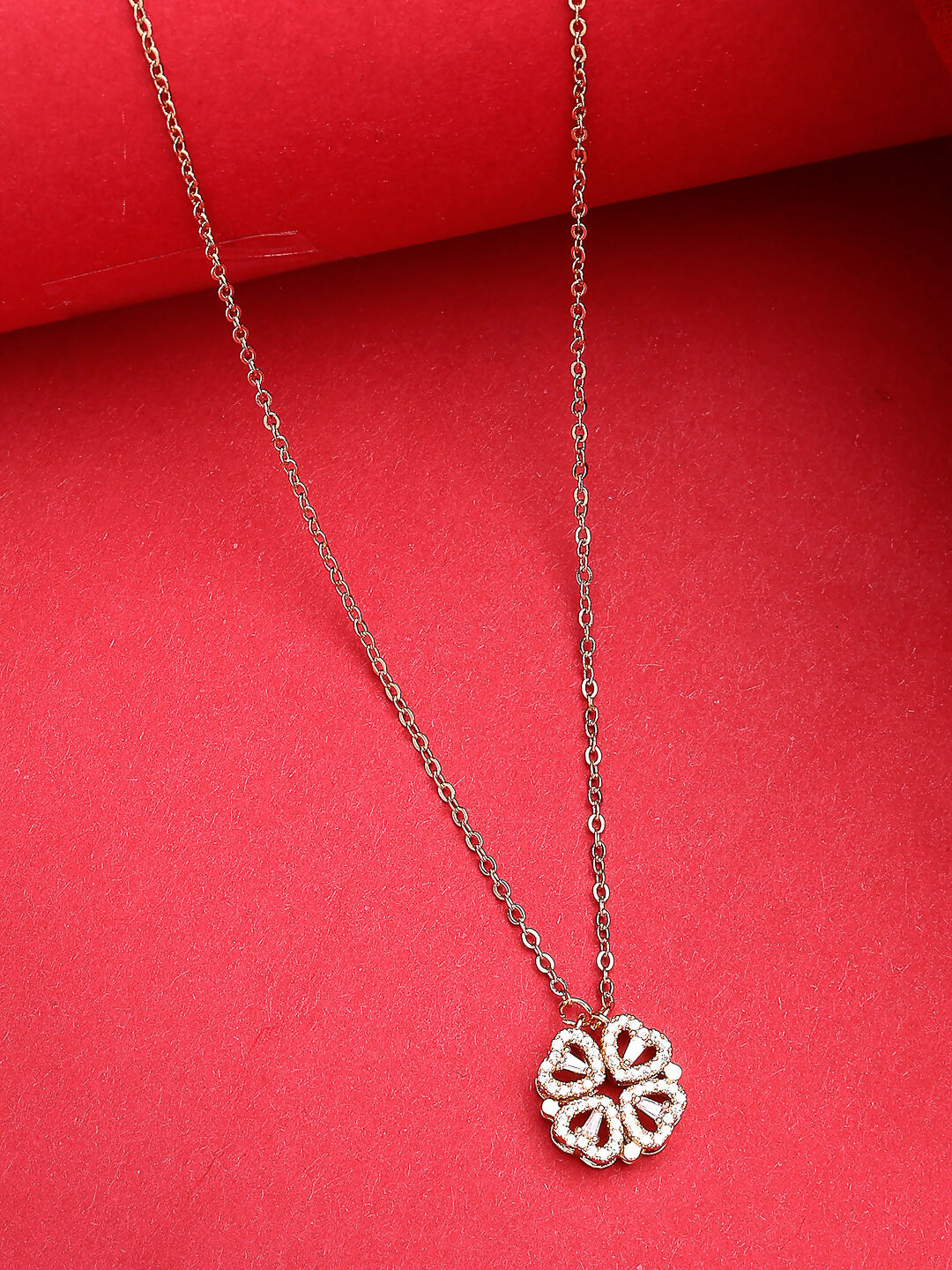 NVR Women's Rose Gold Heart Shape American Diamond Metal Chain