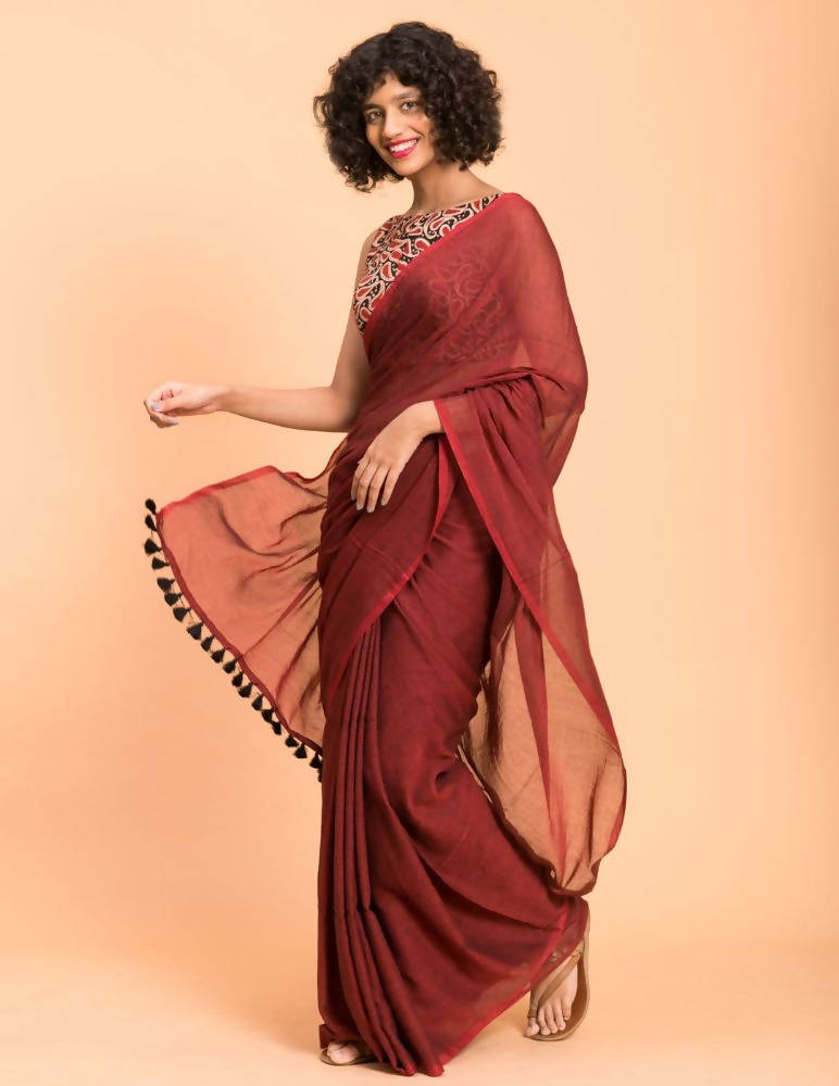 Suta Maroon Solid Cotton Blend Saree - Distacart