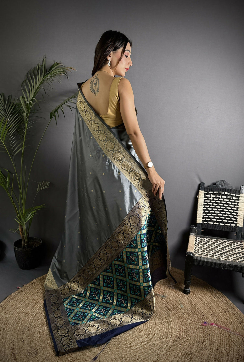 Joban Fashion Grey Banarasi Cotton Silk Woven Saree - Distacart