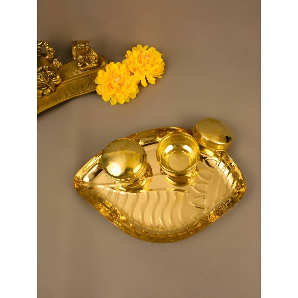 Spillbox Gold-toned Textured Brass Sangu Thali With 2 Pieces Bowl Pooja Essential