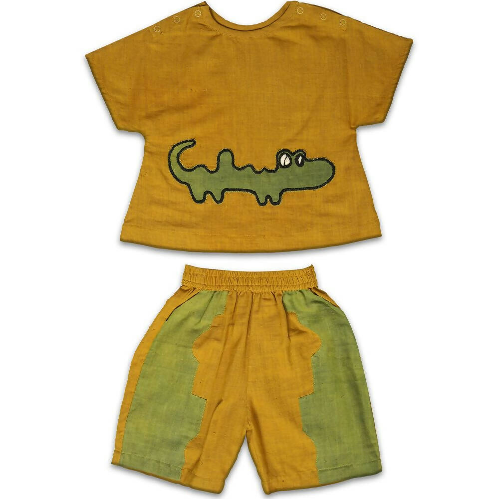 Mhyssa Nero Half Sleeve Yellow T-shirt with Shorts Set For Kids