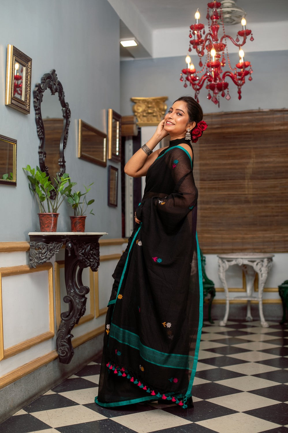 Very Much Indian Mastaani - Pure Mul Cotton Handloom Saree with Beautiful Floral Weaves - Black - Distacart