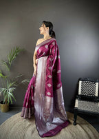 Joban Fashion Magenta Floral Motifs Soft Silk Banarasi Saree - Distacart