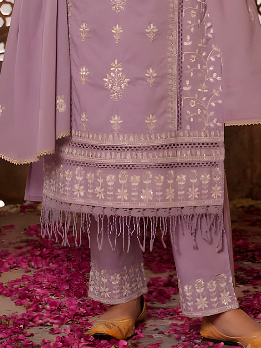 Embroidered & Lace Detailed Kurta With Pant & Embroidered Dupatta Luxury, Multicolor - Hiral Fashion - Distacart