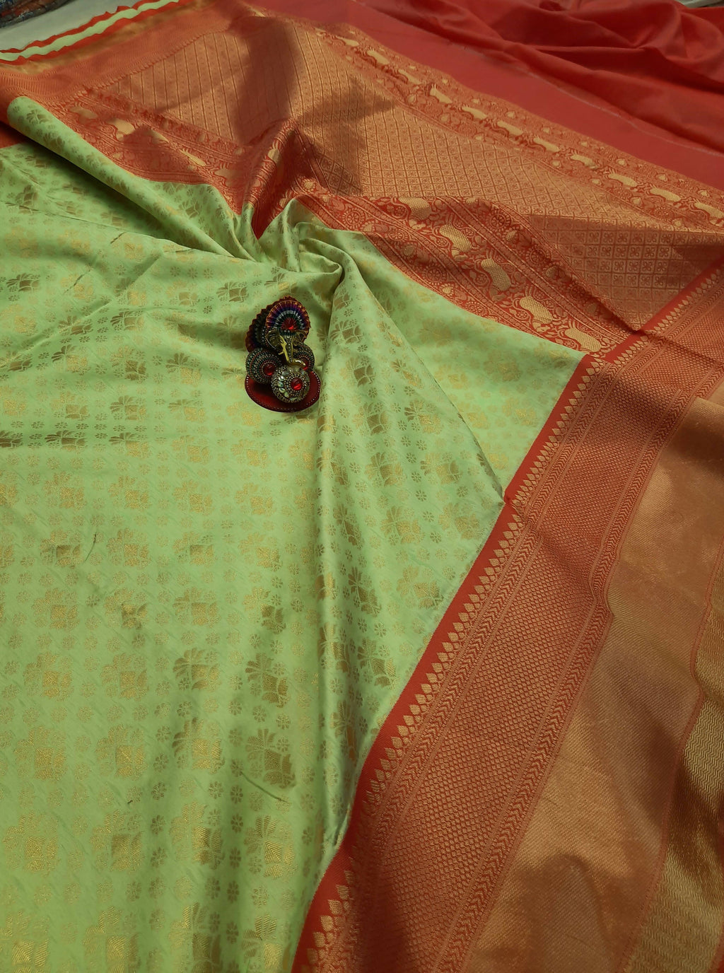 DEIANA'S Beautiful Designer Golden zari Soft Lichi Silk Saree - Pista