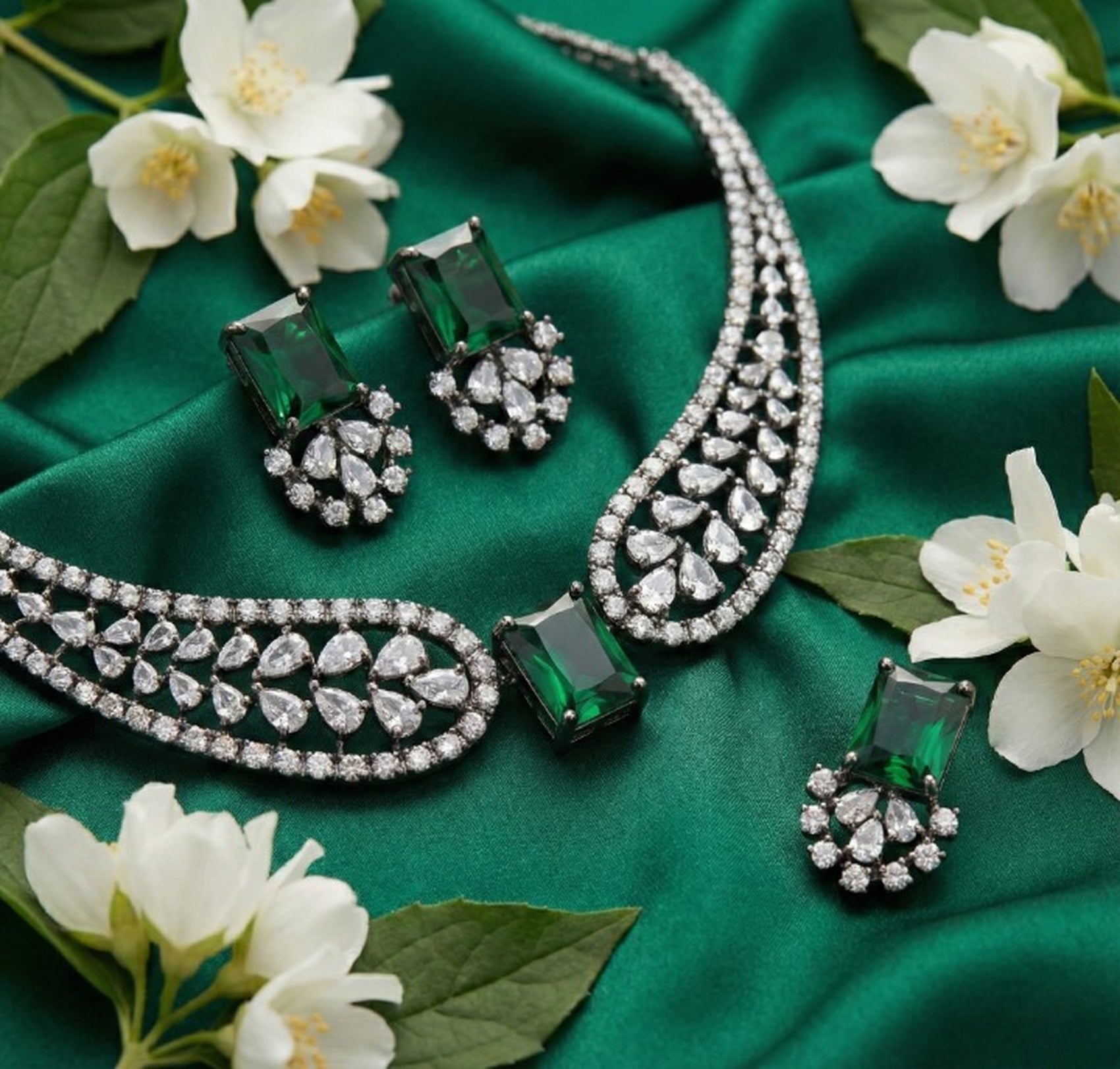 Jewel City Stunning Green American Diamond Necklace Set
